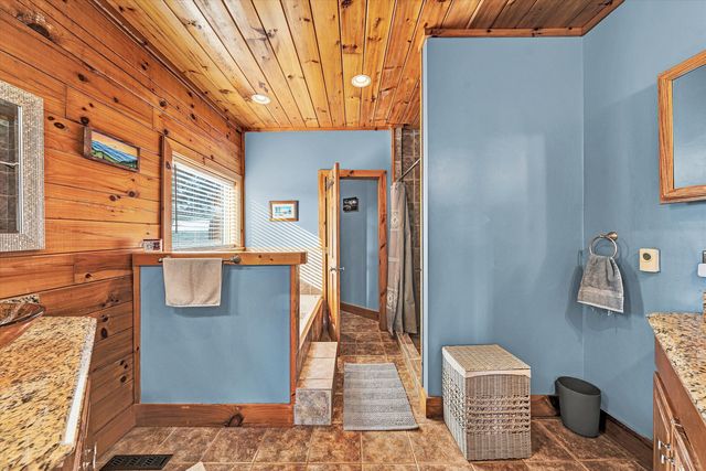 2972 Algoma RD, Boones Mill, VA 24065