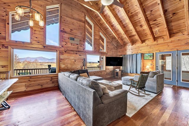 2972 Algoma RD, Boones Mill, VA 24065