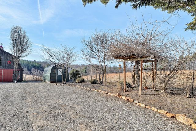 2972 Algoma RD, Boones Mill, VA 24065