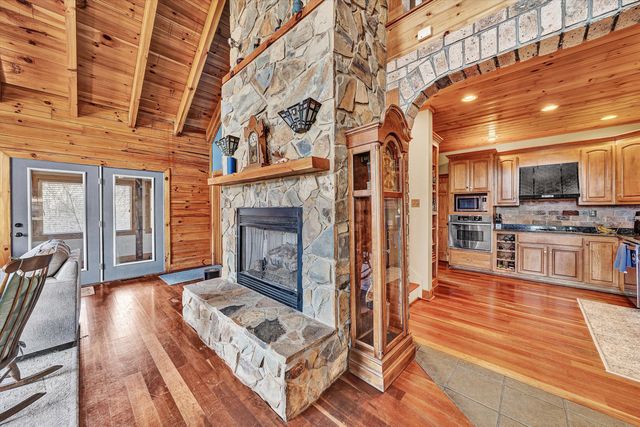 2972 Algoma RD, Boones Mill, VA 24065