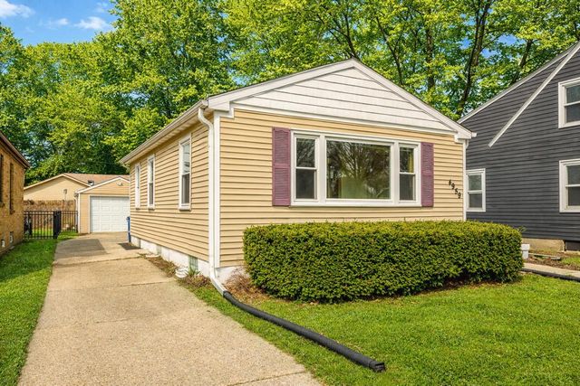 4959 Berkeley BOULEVARD, Whitefish Bay, WI 53217