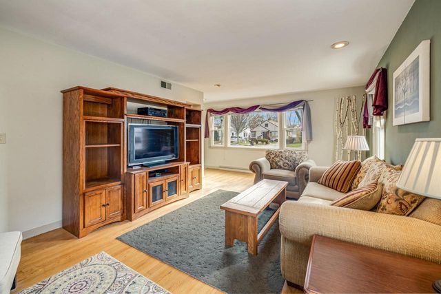 4959 Berkeley BOULEVARD, Whitefish Bay, WI 53217