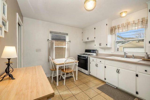 4959 Berkeley BOULEVARD, Whitefish Bay, WI 53217