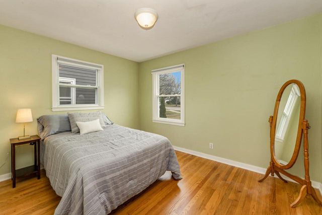 4959 Berkeley BOULEVARD, Whitefish Bay, WI 53217
