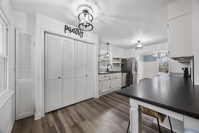 329 Pawnee Trail SE, Huntsville, AL 35803