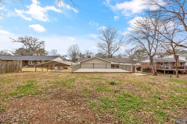 329 Pawnee Trail SE, Huntsville, AL 35803