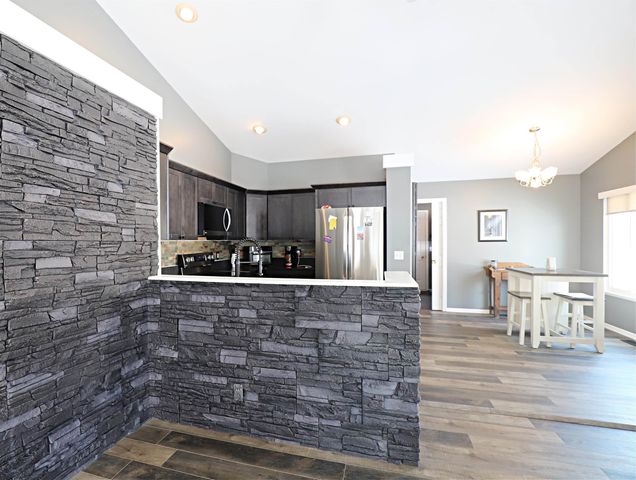 253 Aberdeen Court, Flushing, MI 48433