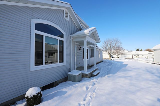 253 Aberdeen Court, Flushing, MI 48433