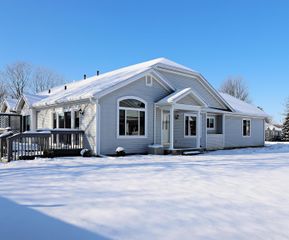 253 Aberdeen Court, Flushing, MI 48433