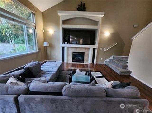 3021 70th Way SW, Tumwater, WA 98512