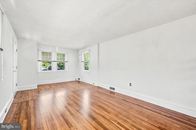103 W FORRESTVIEW RD, Brookhaven, PA 19015