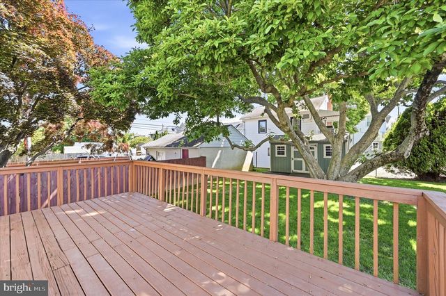 103 W FORRESTVIEW RD, Brookhaven, PA 19015