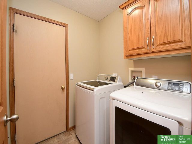 2108 Plymouth Rock Road, Bellevue, NE 68123