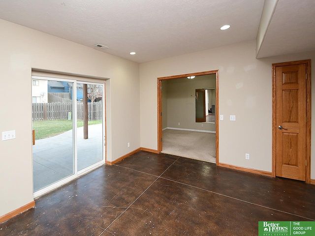 2108 Plymouth Rock Road, Bellevue, NE 68123