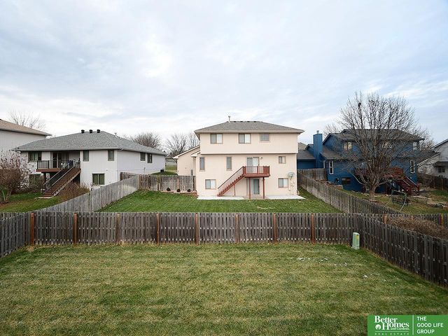 2108 Plymouth Rock Road, Bellevue, NE 68123