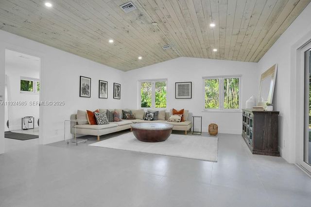 117 NE 20th St 0, Wilton Manors, FL 33305