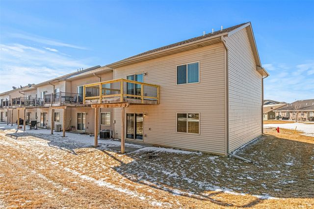 218 Prairie Rose Lane, Solon, IA 52333