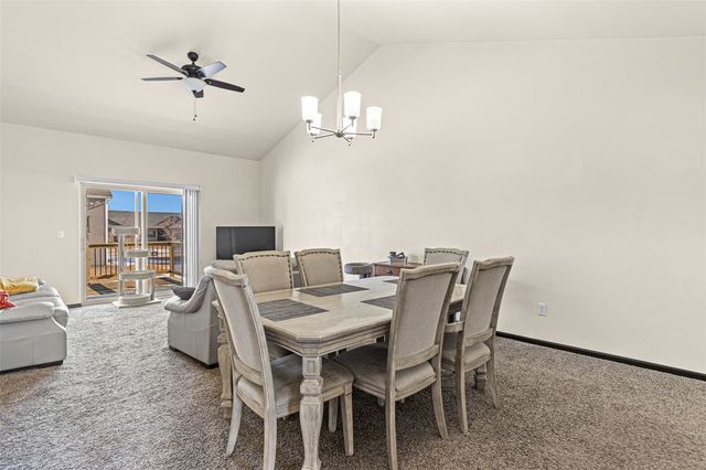 218 Prairie Rose Lane, Solon, IA 52333