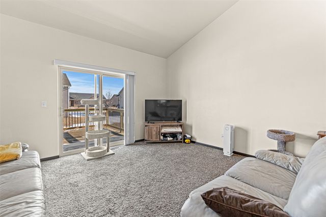 218 Prairie Rose Lane, Solon, IA 52333