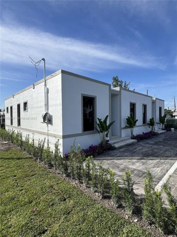 564 NW 12TH St, Florida City, FL 33034