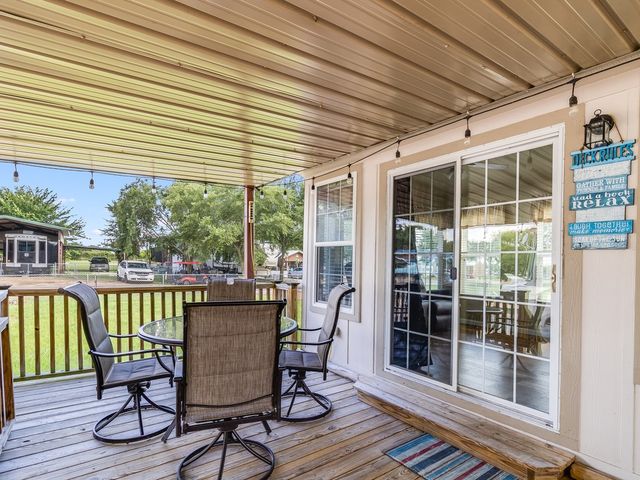 1045 Pelican Isle Drive, Kerens, TX 75144