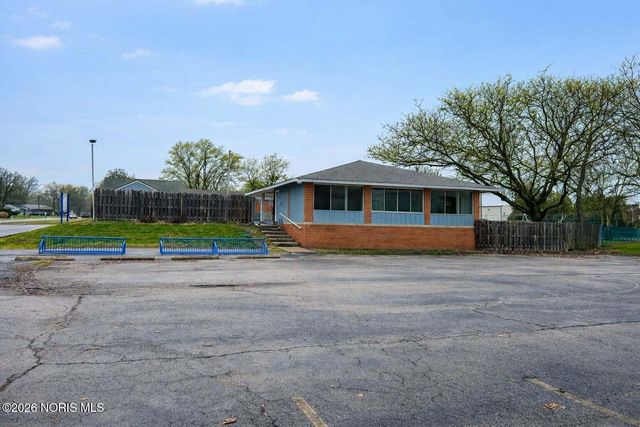 1828 Queenswood Drive, Findlay, OH 45840