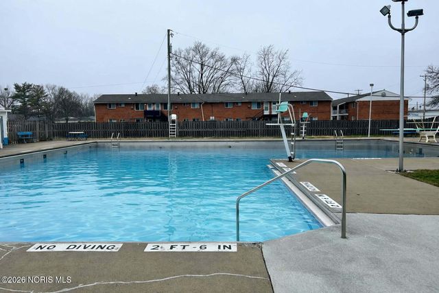 1828 Queenswood Drive, Findlay, OH 45840