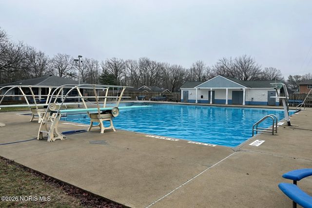 1828 Queenswood Drive, Findlay, OH 45840