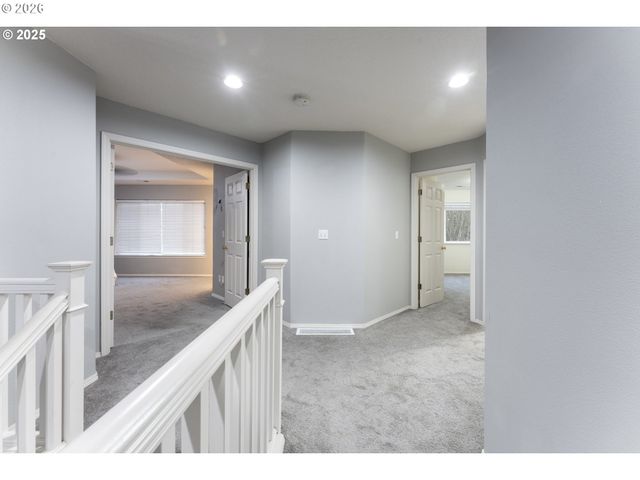 4382 Nw DIAMONDBACK Dr, Beaverton, OR 97006