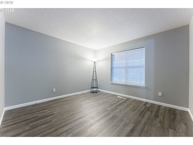 4382 Nw DIAMONDBACK Dr, Beaverton, OR 97006