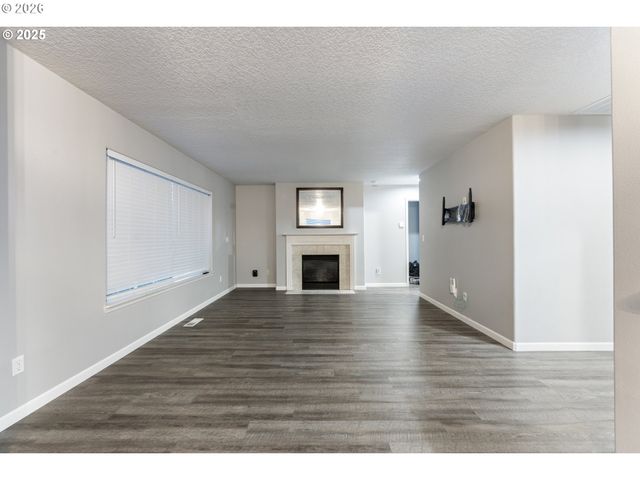 4382 Nw DIAMONDBACK Dr, Beaverton, OR 97006