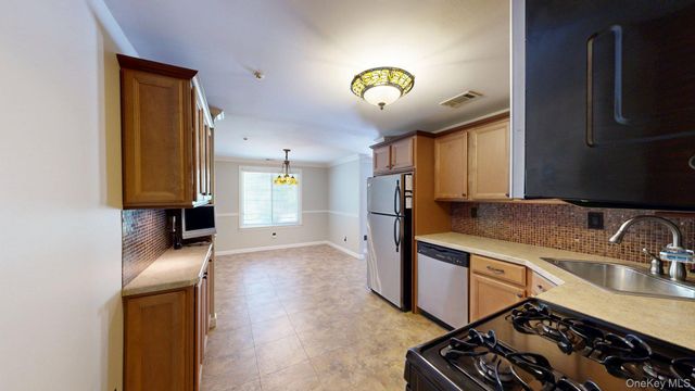 604 Blue Ridge Drive, Medford, NY 11763