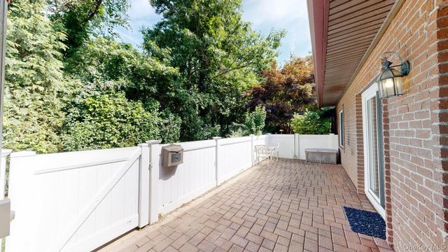 604 Blue Ridge Drive, Medford, NY 11763