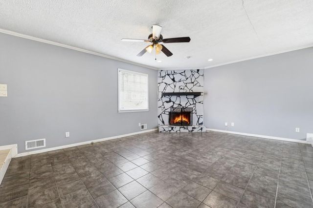 4002 Summer Place, Snellville, GA 30039