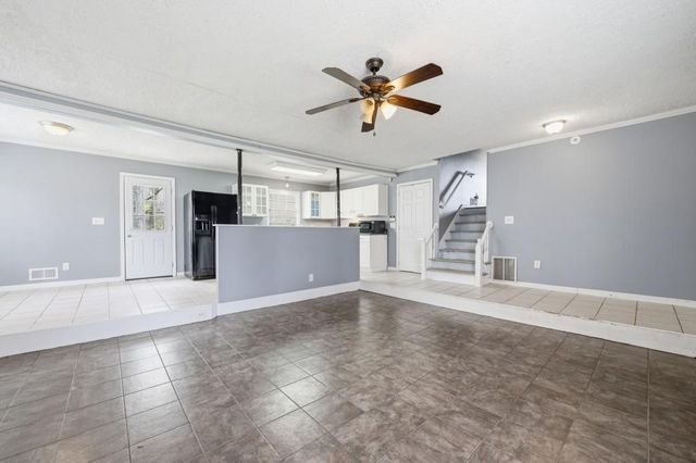 4002 Summer Place, Snellville, GA 30039