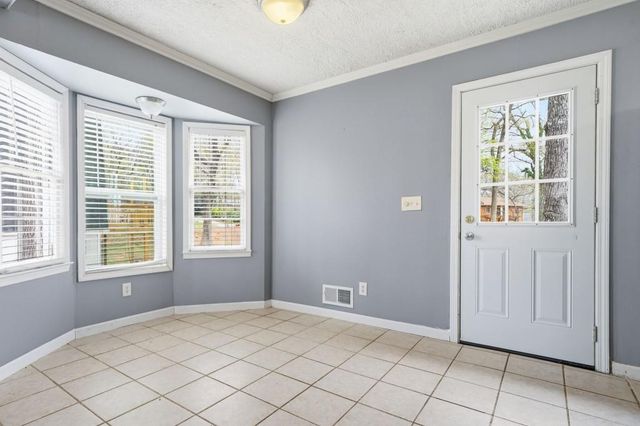 4002 Summer Place, Snellville, GA 30039