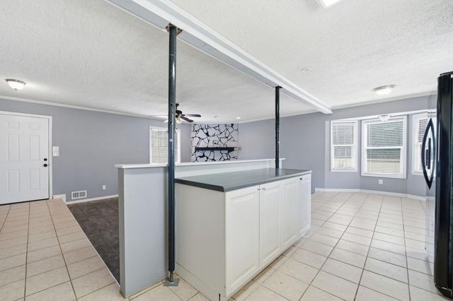 4002 Summer Place, Snellville, GA 30039