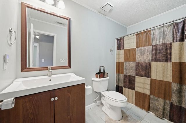 4002 Summer Place, Snellville, GA 30039