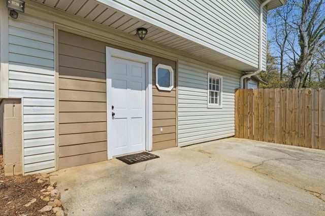 4002 Summer Place, Snellville, GA 30039