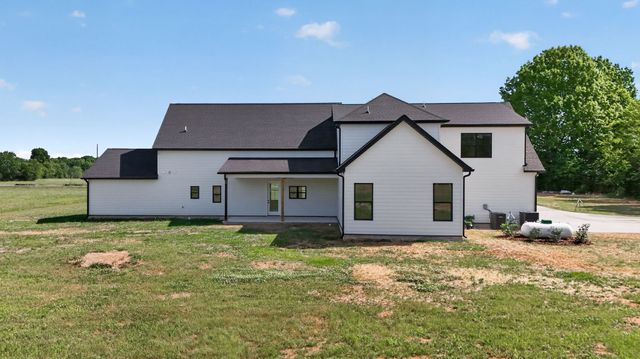 7838 Woodfin Rd, Christiana, TN 37037