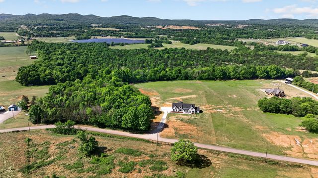 7838 Woodfin Rd, Christiana, TN 37037