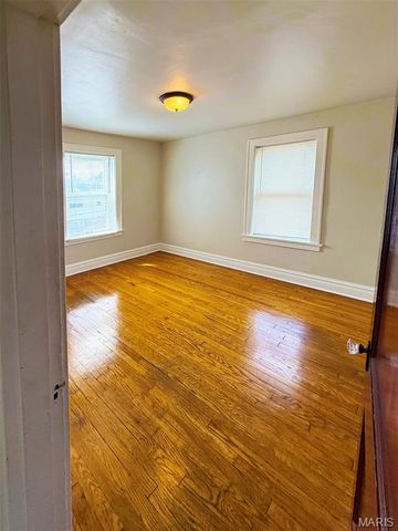 6328 Arsenal Street, St Louis, MO 63139