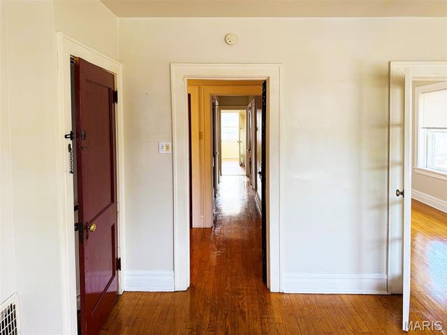 6328 Arsenal Street, St Louis, MO 63139