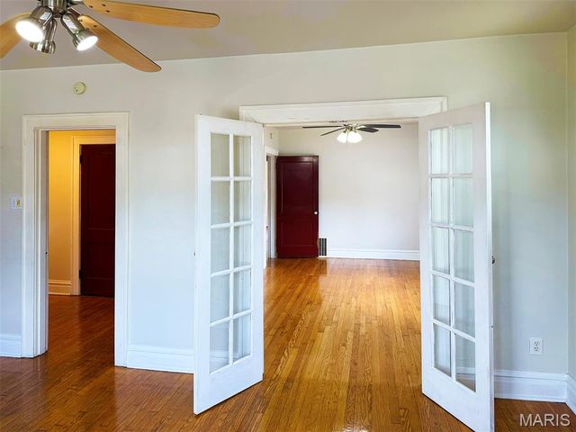 6328 Arsenal Street, St Louis, MO 63139