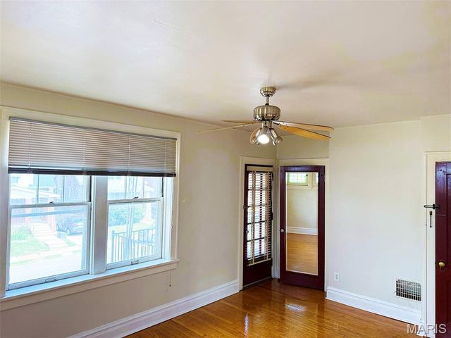 6328 Arsenal Street, St Louis, MO 63139