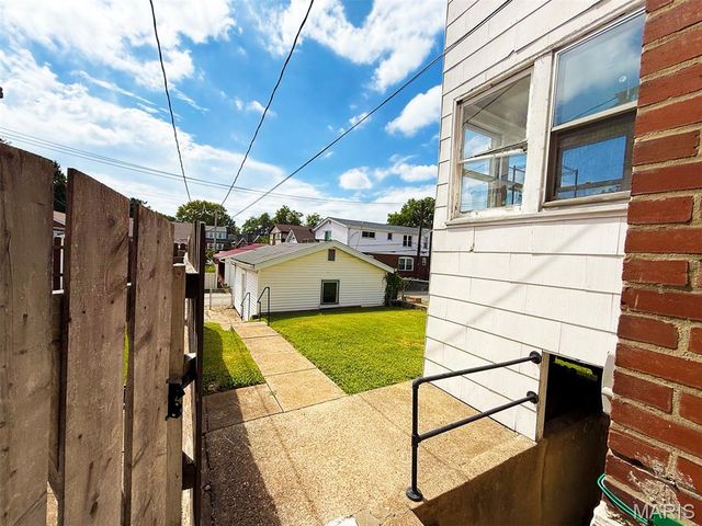6328 Arsenal Street, St Louis, MO 63139