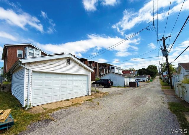 6328 Arsenal Street, St Louis, MO 63139