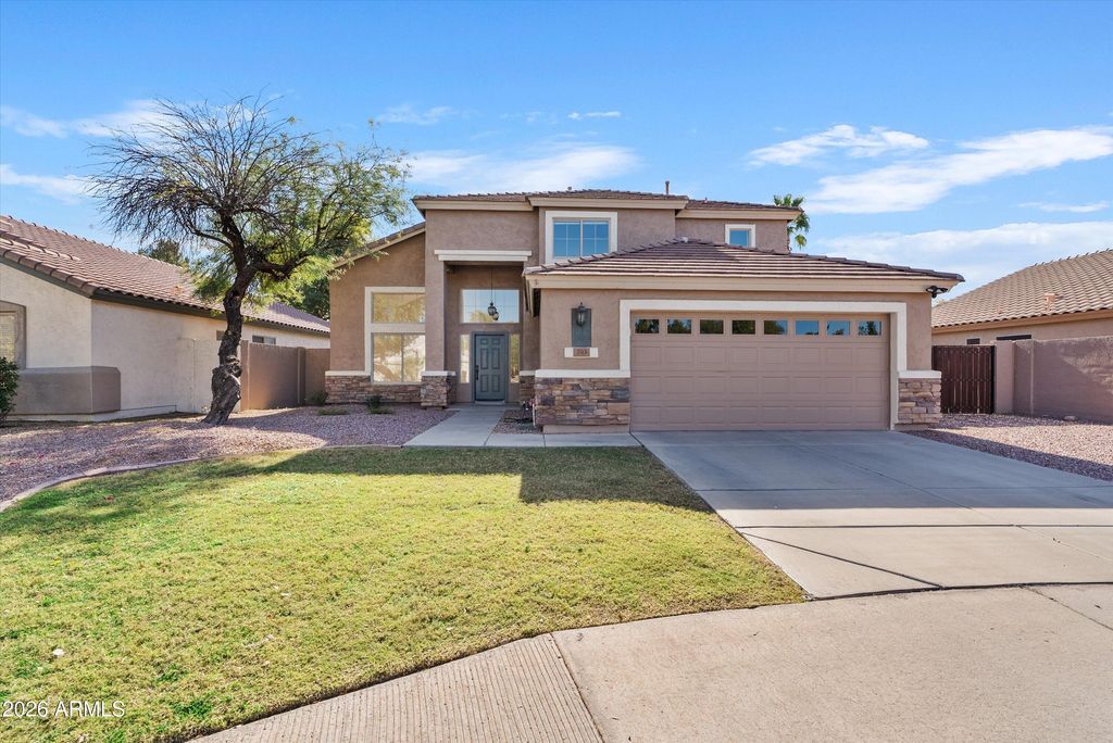 Image 1 of property listing at 793 W CANARY Way, Chandler, AZ 85286