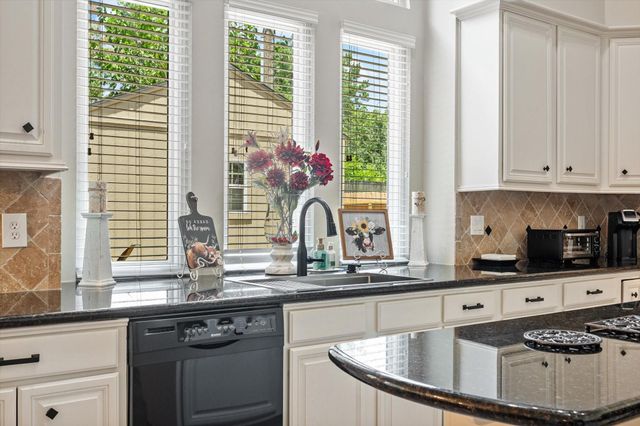 16314 Avenplace Road, Tomball, TX 77377