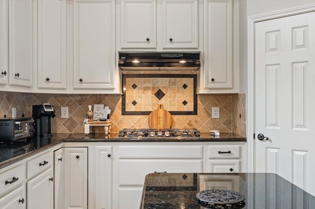 16314 Avenplace Road, Tomball, TX 77377